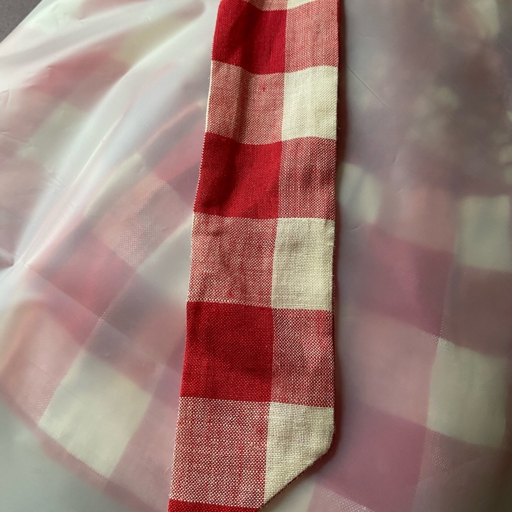 ISO：Doen red plaid belt